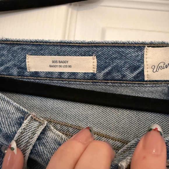 90’s Baggy High-Rise Jeans - Picture 3 of 3